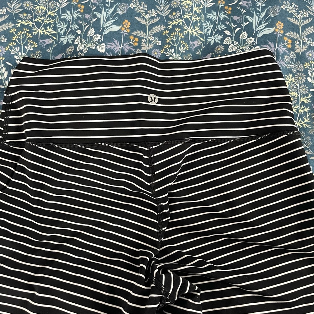 Lululemon Leggings - Picture 2 of 3